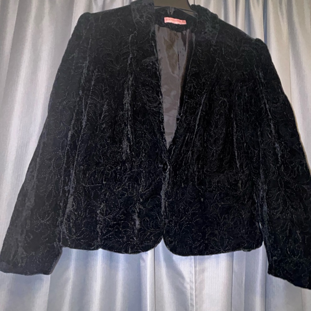 $10 Bandolino Black Velvet Blazer/Jacket No size tag 25” chest #3 y2k mob-wife 👠
